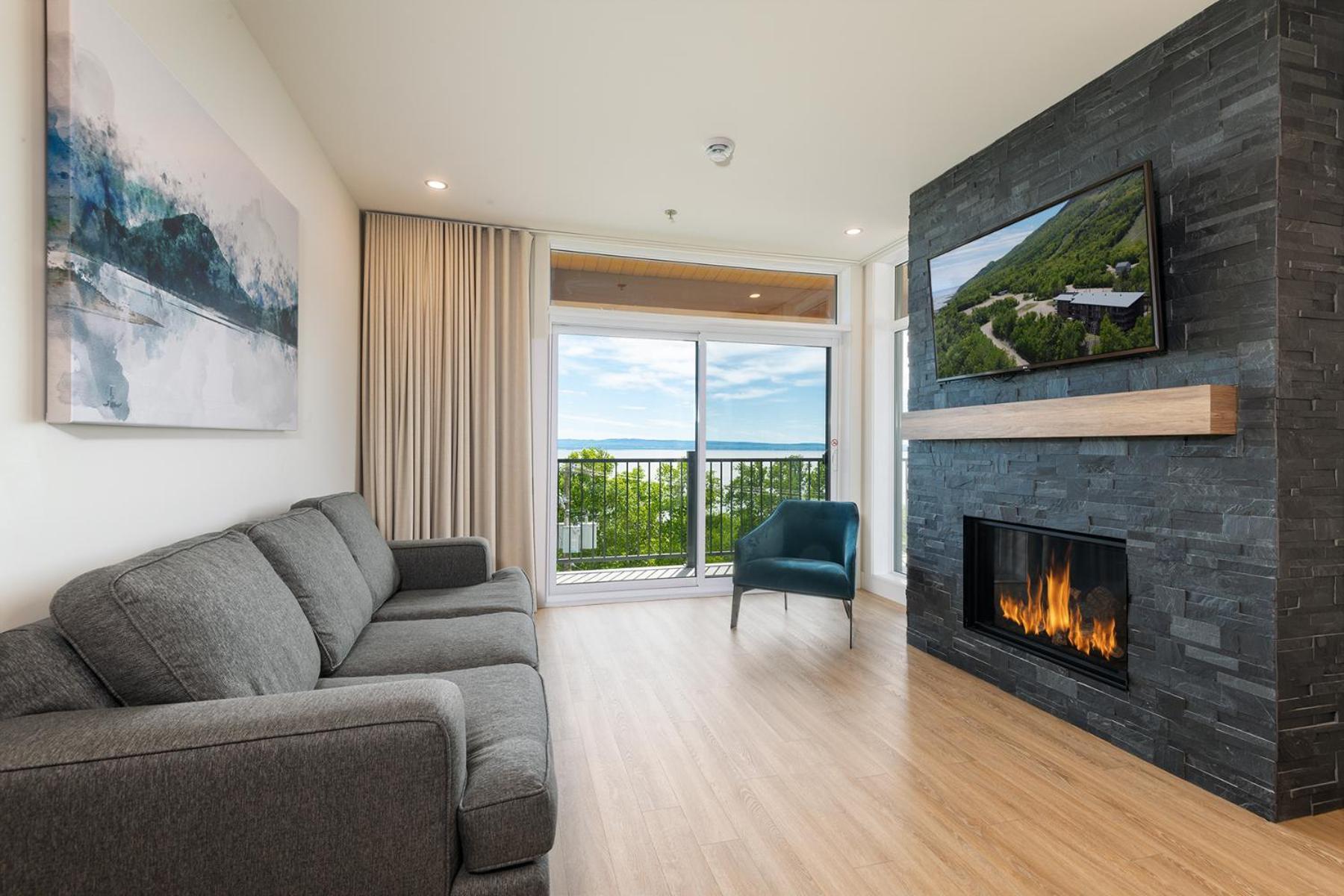 Les Appartements Du Massif De Charlevoix Petite-Riviere-Saint-Francois Εξωτερικό φωτογραφία