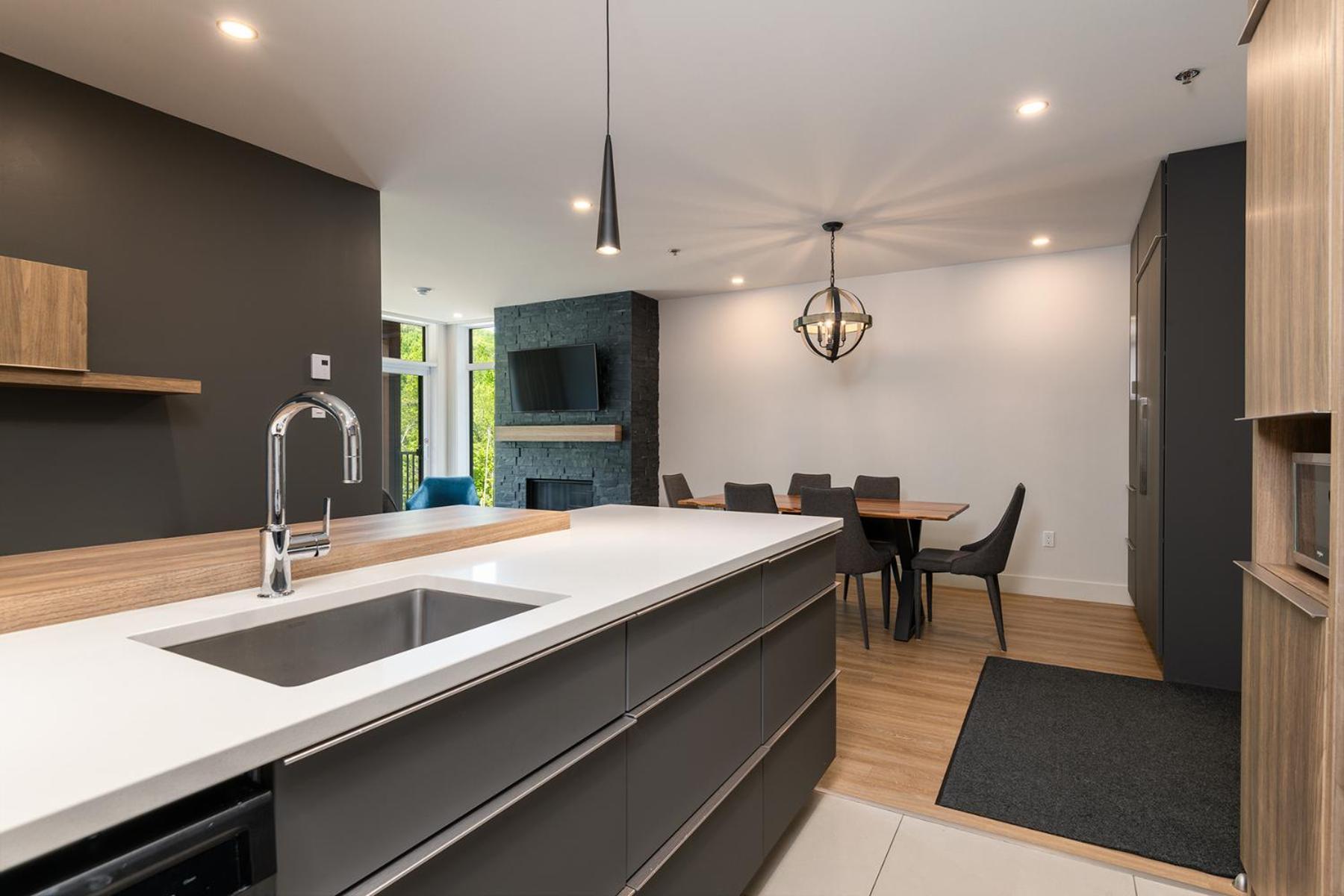 Les Appartements Du Massif De Charlevoix Petite-Riviere-Saint-Francois Δωμάτιο φωτογραφία