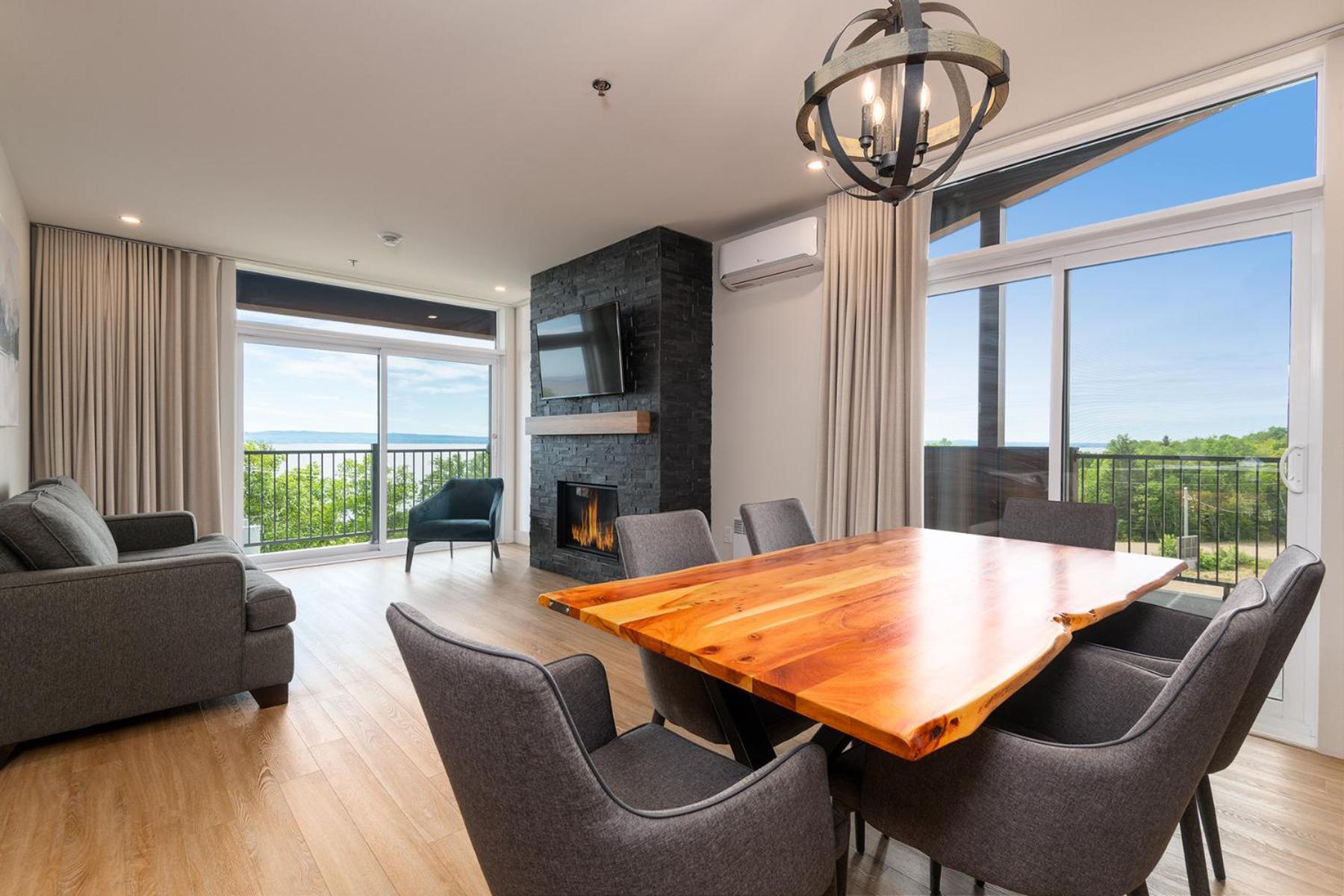 Les Appartements Du Massif De Charlevoix Petite-Riviere-Saint-Francois Εξωτερικό φωτογραφία